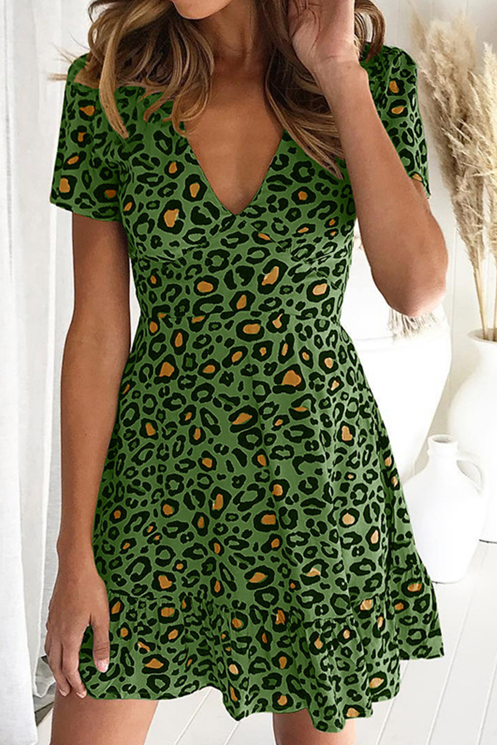 Vintage 90’s leopard ruffle mini dress / top 🐆